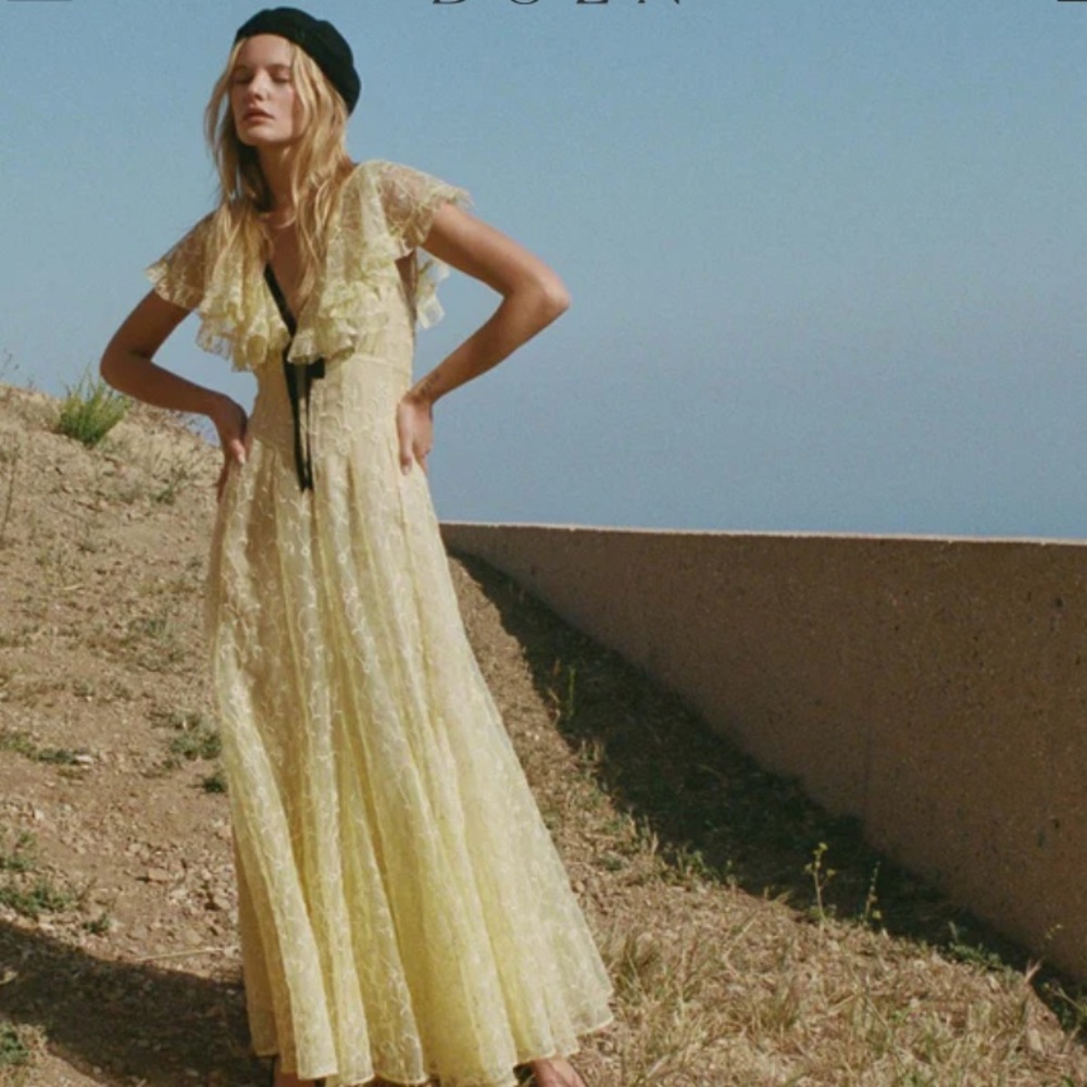 SEARCHING DESPERATELY FOR THIS DRESS!!!!!